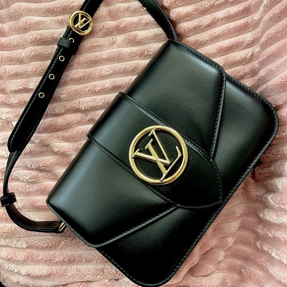 Louis Vuitton LV Pont 9 crossbody leather handbag black - Picture 1 of 10